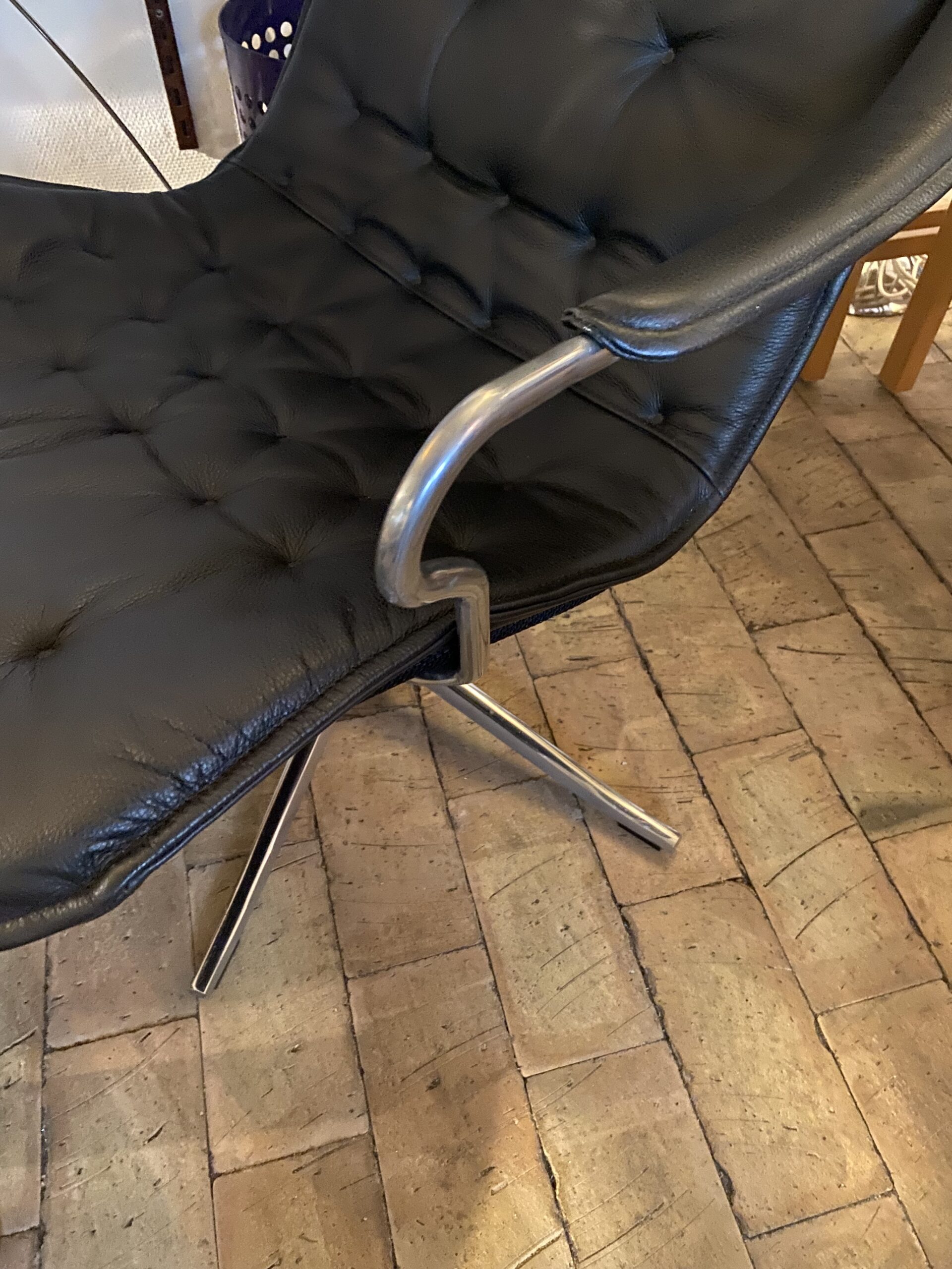 Jan Ekstrøm. Lænestol M/skammel - Image 5